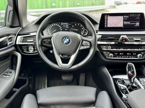 BMW 5 серия 2020 черный - фото 15