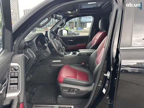 Toyota Land Cruiser 2023 - фото 7