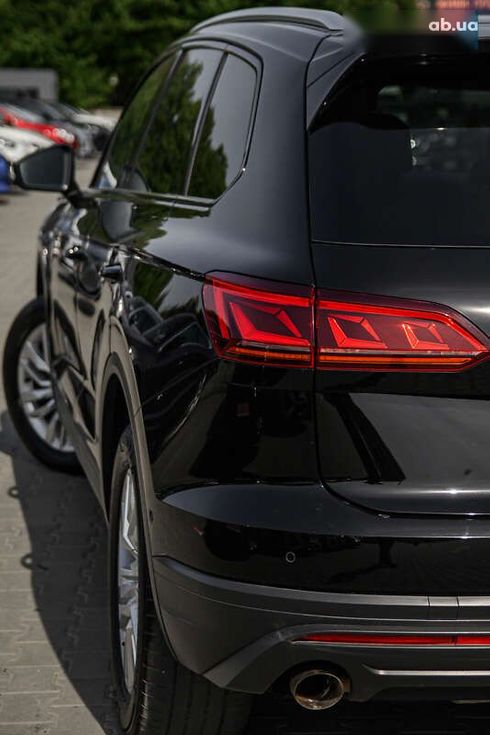 Volkswagen Touareg 2018 - фото 16