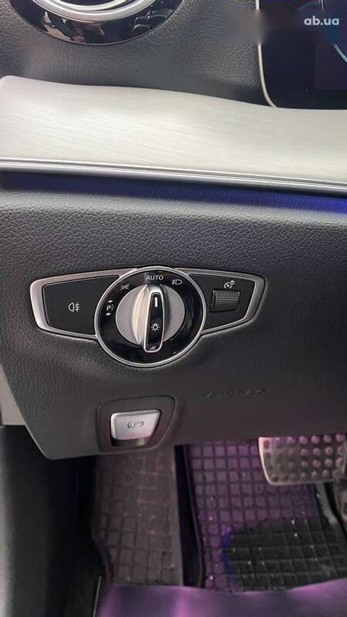 Mercedes-Benz E-Класс 2020 - фото 18
