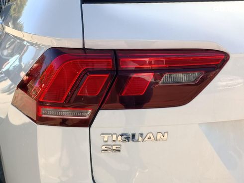 Volkswagen Tiguan 2018 белый - фото 10