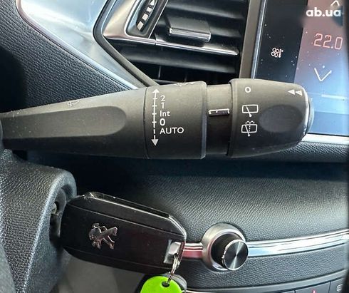 Peugeot 308 2019 - фото 15