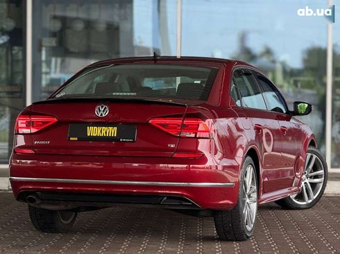 Volkswagen Passat 2017 - фото 19
