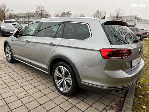 Volkswagen Passat 2022 - фото 25