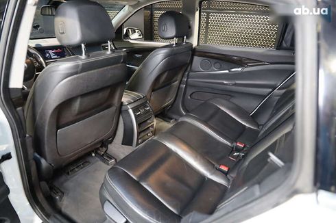 BMW 5 серия 2015 - фото 25