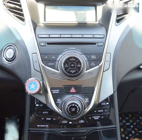 Hyundai Grandeur 2013 - фото 27