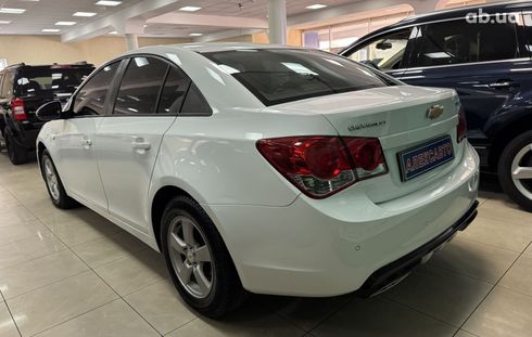 Chevrolet Cruze 2010 белый - фото 2