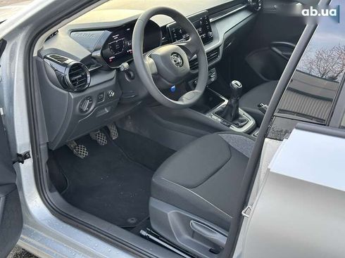 Skoda Fabia 2024 - фото 19