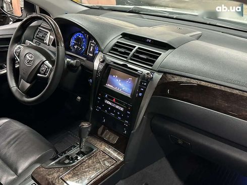 Toyota Camry 2015 - фото 25