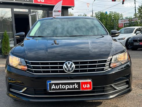 Volkswagen Passat 2015 черный - фото 2