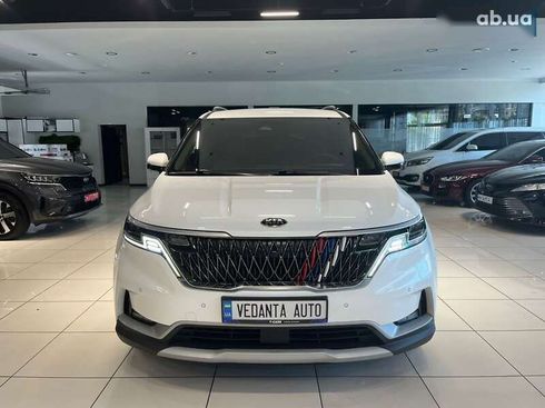 Kia Carnival 2021 - фото 2
