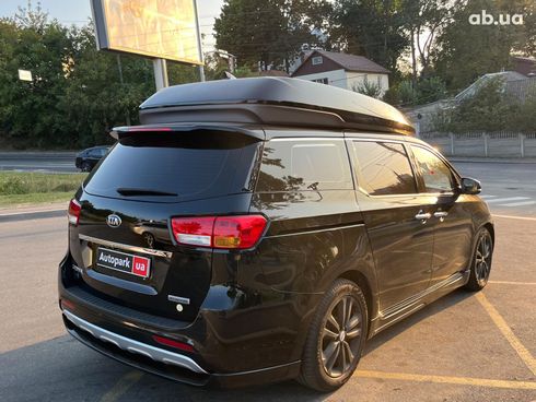 Kia Carnival 2017 черный - фото 31