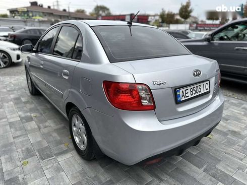Kia Rio 2010 - фото 12