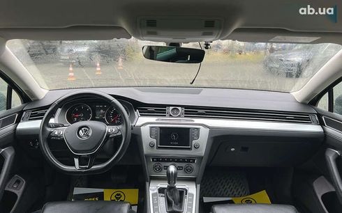 Volkswagen Passat 2015 - фото 12