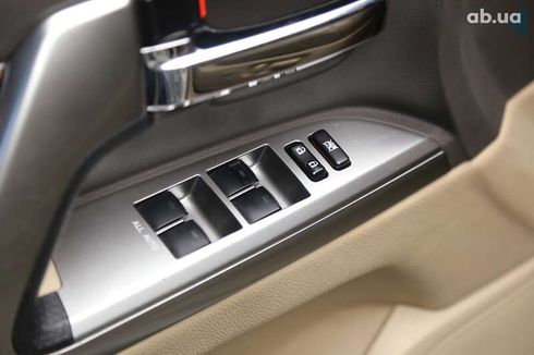 Toyota Land Cruiser 2013 - фото 20