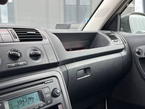 Skoda Fabia 2014 белый - фото 38