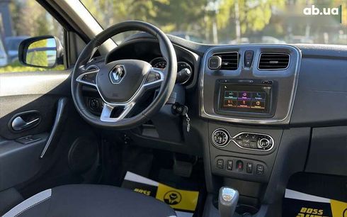 Renault Sandero 2021 - фото 12