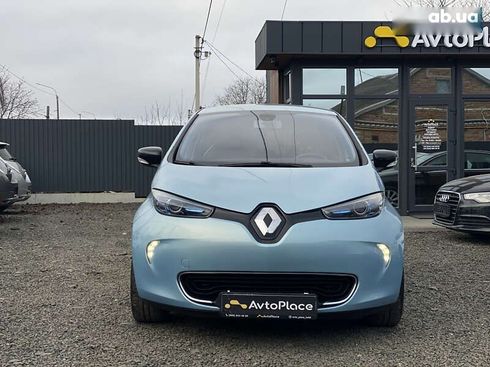 Renault Zoe 2015 - фото 16
