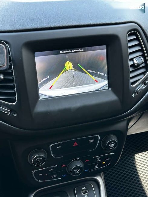 Jeep Compass 2018 - фото 12