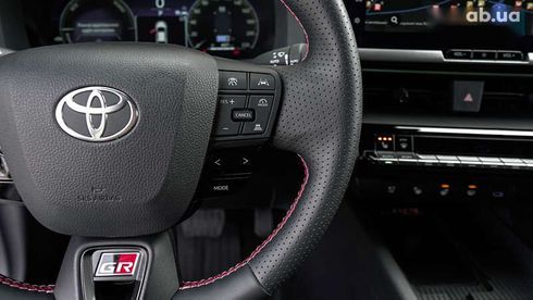 Toyota C-HR 2023 - фото 24