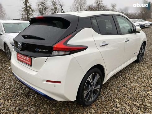 Nissan Leaf 2019 - фото 16