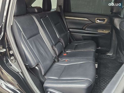 Toyota Highlander 2017 - фото 12