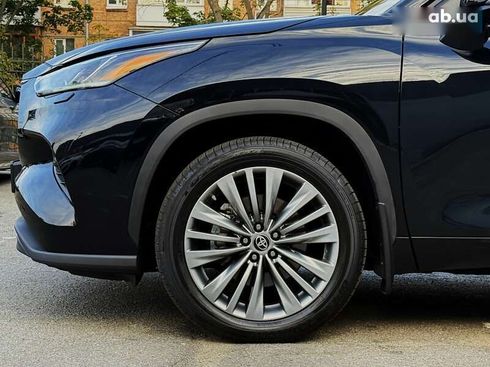 Toyota Highlander 2022 - фото 15