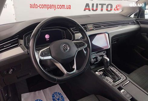 Volkswagen Passat 2020 - фото 10