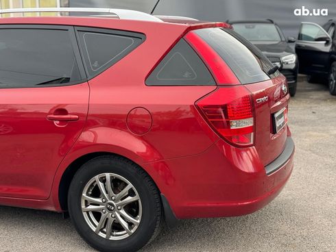 Kia Cee'd 2009 красный - фото 9
