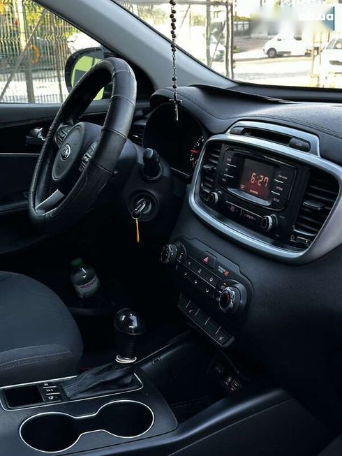 Kia Sorento 2016 - фото 17