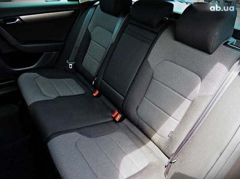 Volkswagen Passat 2012 - фото 14
