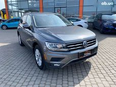 Продажа б/у Volkswagen Tiguan 2017 года - купить на Автобазаре