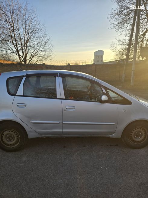 Mitsubishi Colt 2005 серый - фото 4