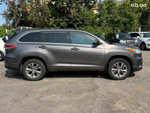 Toyota Highlander 2014 серый - фото 21