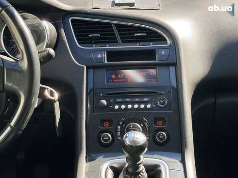 Peugeot 5008 2016 - фото 17