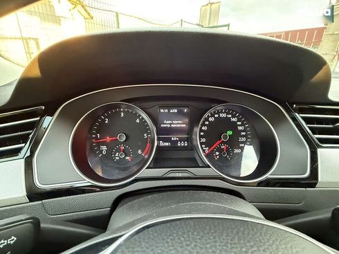 Volkswagen Passat 2017 - фото 15