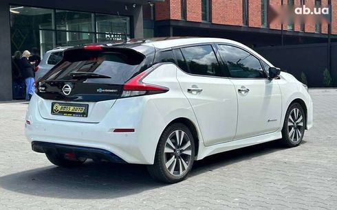 Nissan Leaf 2018 - фото 6