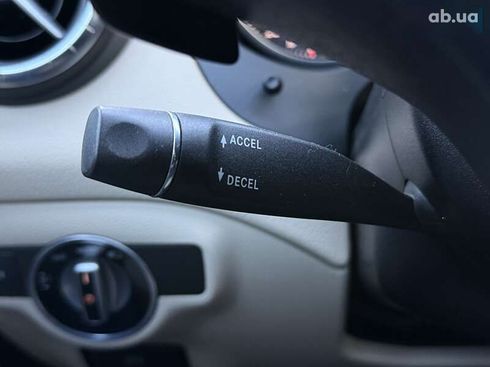 Mercedes-Benz CLA-Класс 2018 - фото 25