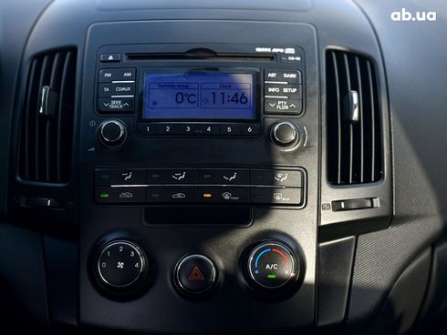 Hyundai i30 2011 белый - фото 12