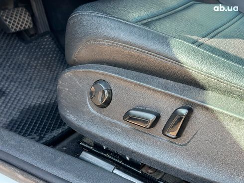 Volkswagen Passat 2015 белый - фото 18