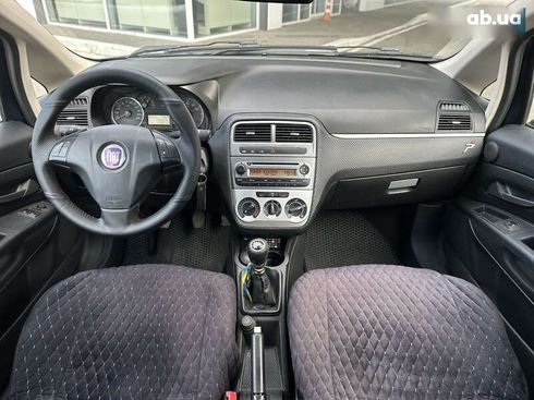 Fiat Punto 2008 - фото 18