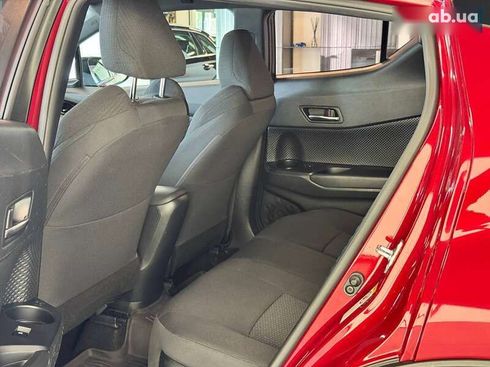 Toyota C-HR 2017 - фото 28