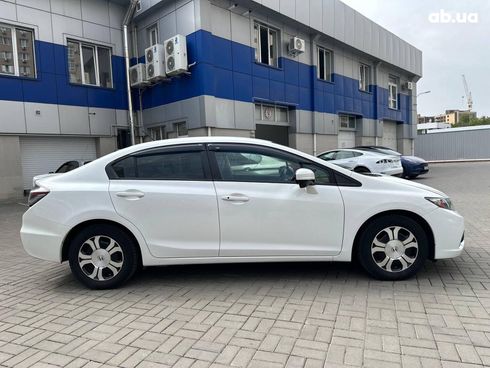 Honda Civic 2015 белый - фото 5