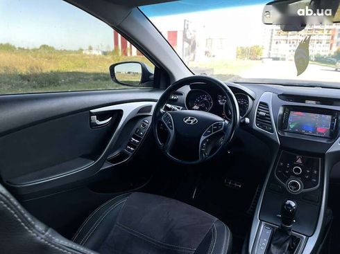 Hyundai Elantra 2014 - фото 17