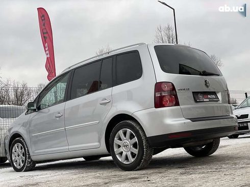 Volkswagen Touran 2008 - фото 19