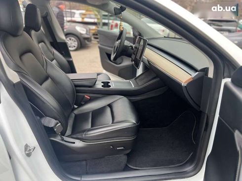 Tesla Model Y 2022 - фото 3