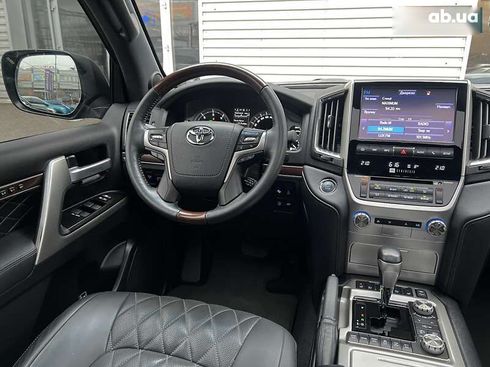 Toyota Land Cruiser 2016 - фото 17
