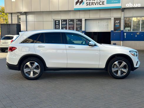 Mercedes-Benz GLC-Класс 2021 белый - фото 6