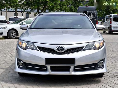 Toyota Camry 2013 - фото 4