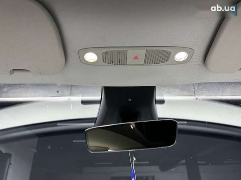 Tesla Model Y 2023 - фото 16